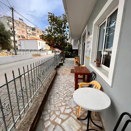 Hotel Himara City Hotel 3*